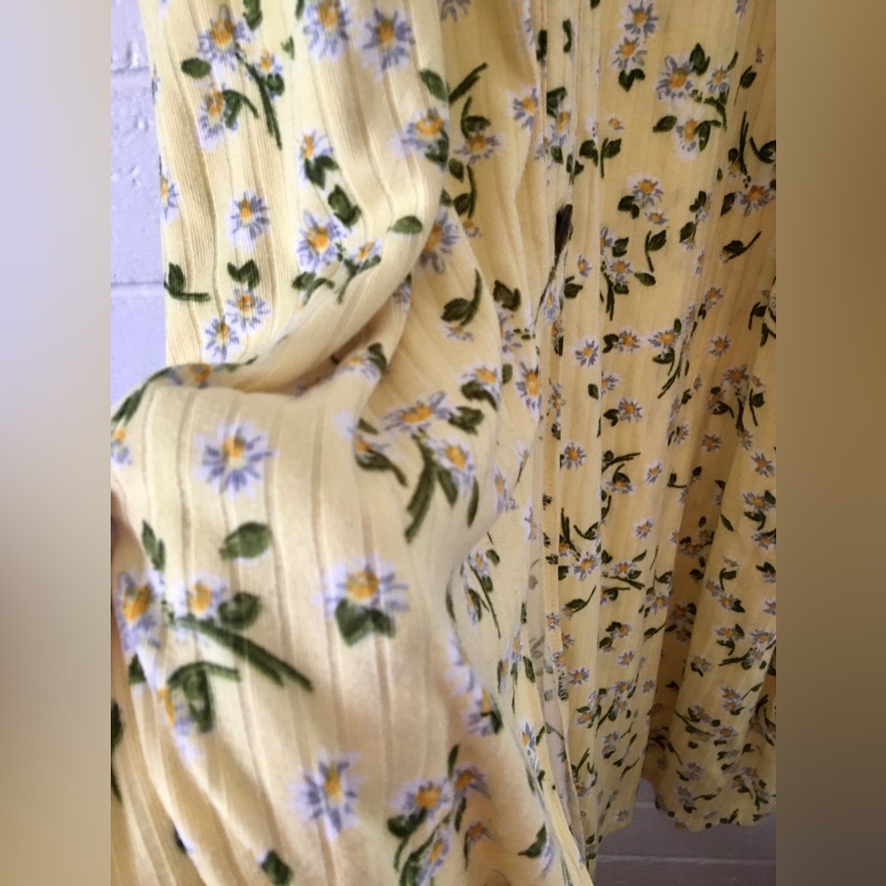 Maxi Long Floral Yellow Sundress  🌻🌞🌼 - Picture 6 of 16